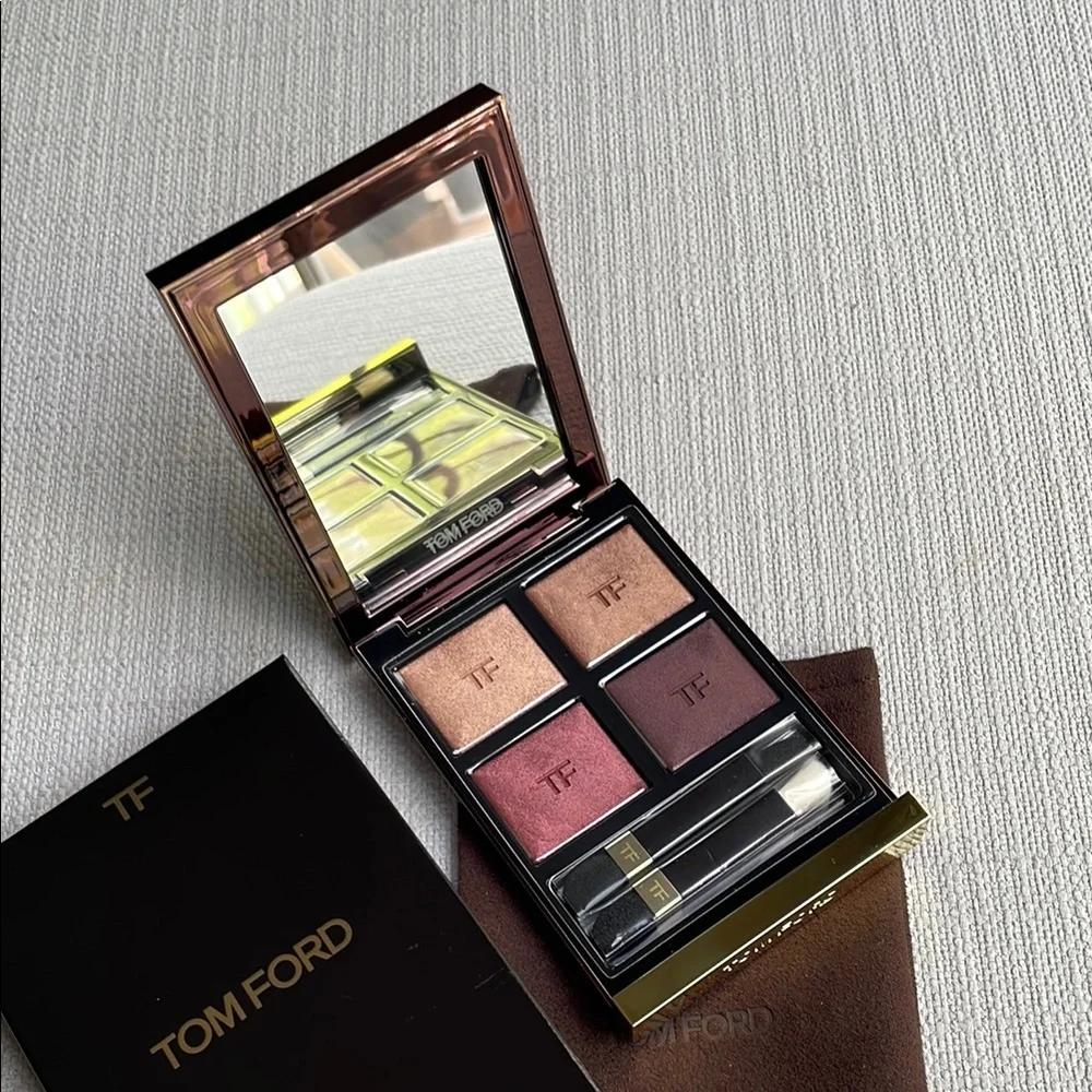 TOM FORD Eye Color Quad Eyeshadow Palette - HONEYMOON